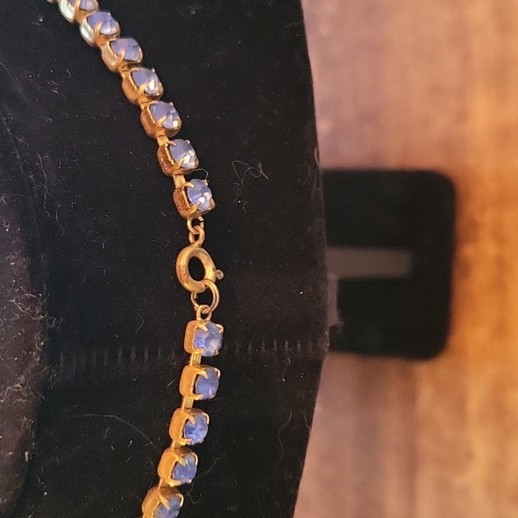 Vintage Blue Necklace - Picture 2 of 5